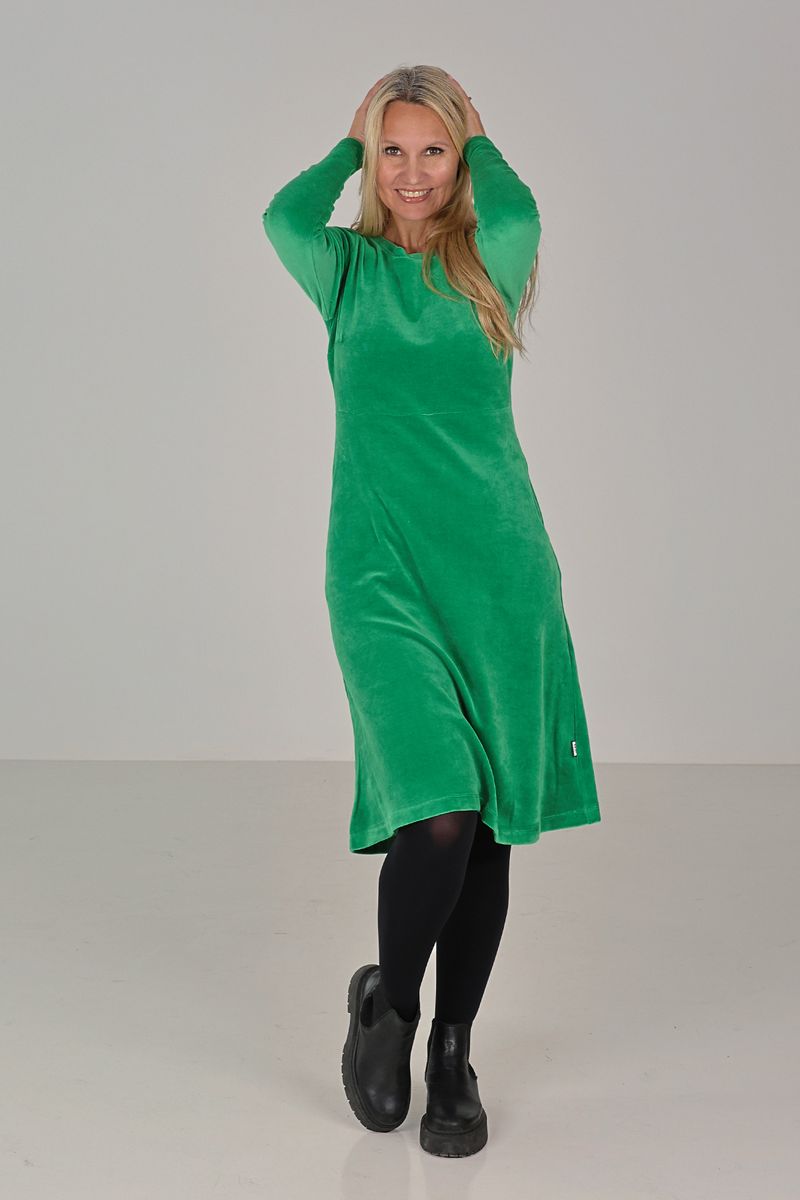 Barbro basic dress in green velour