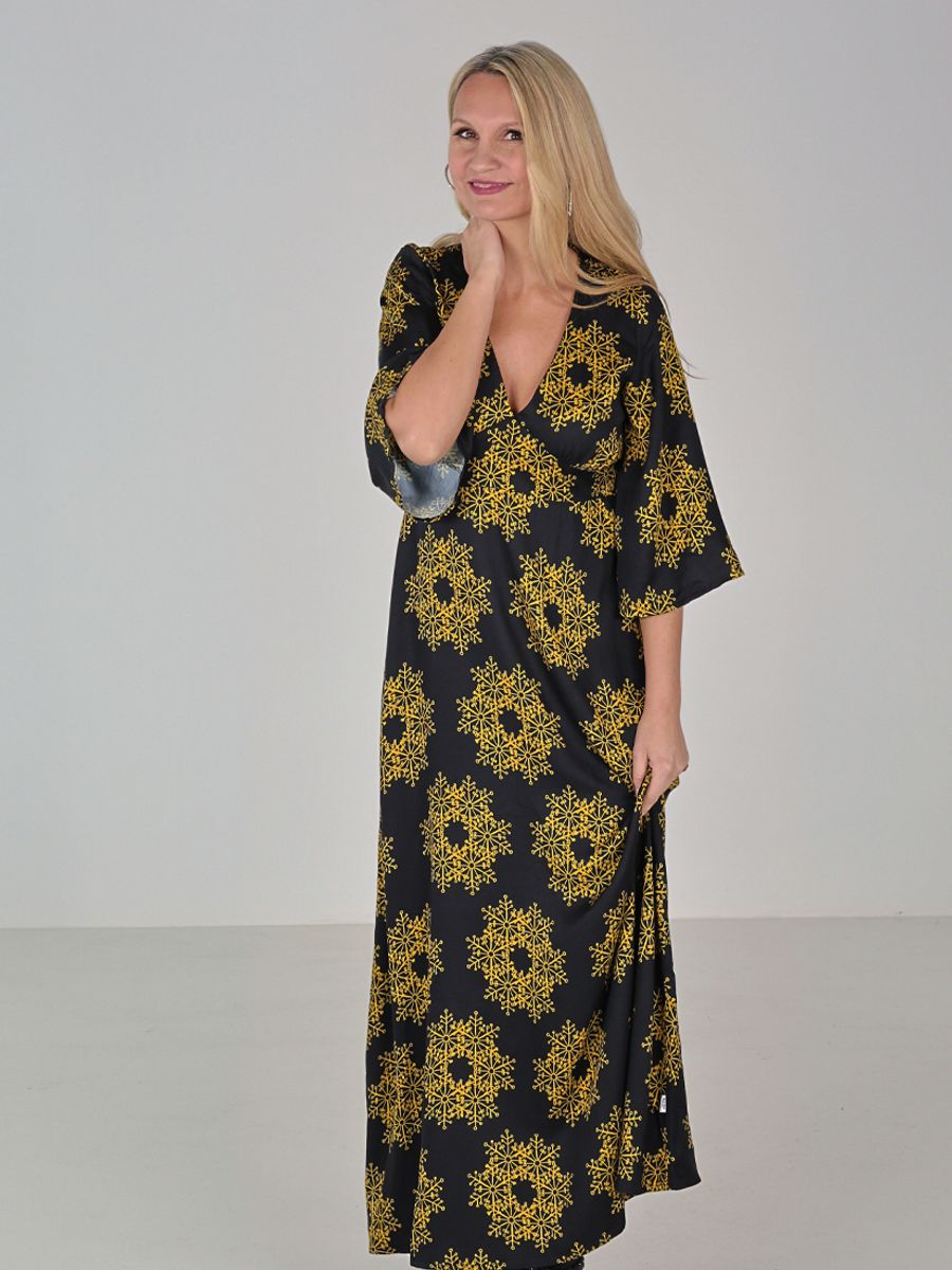Hilda black snowflake dress