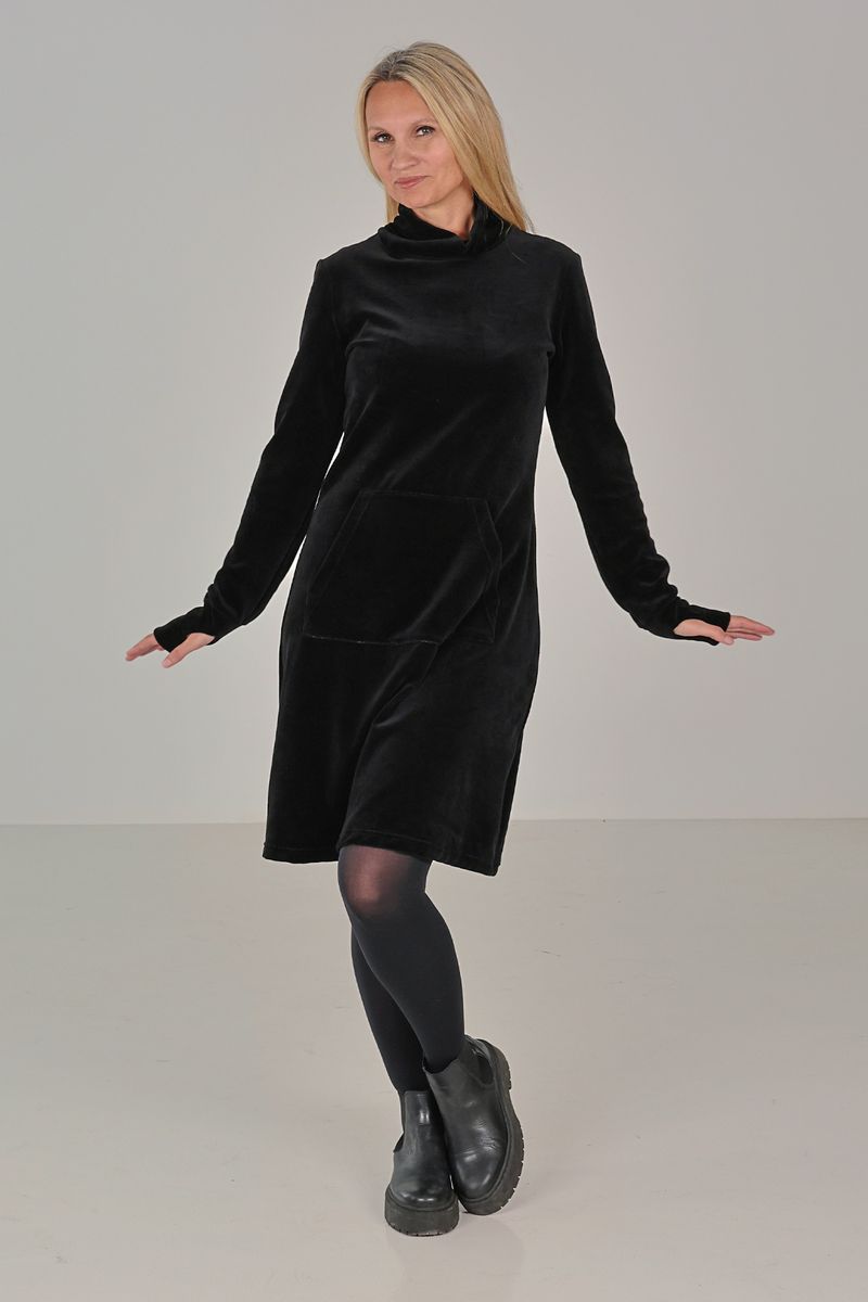 Lilli black velvet dress